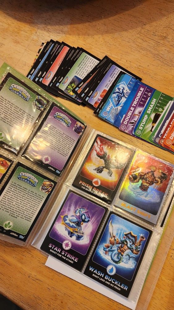  Skylander Cards With Storage