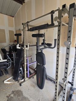 Power Rack with adjustable Bench