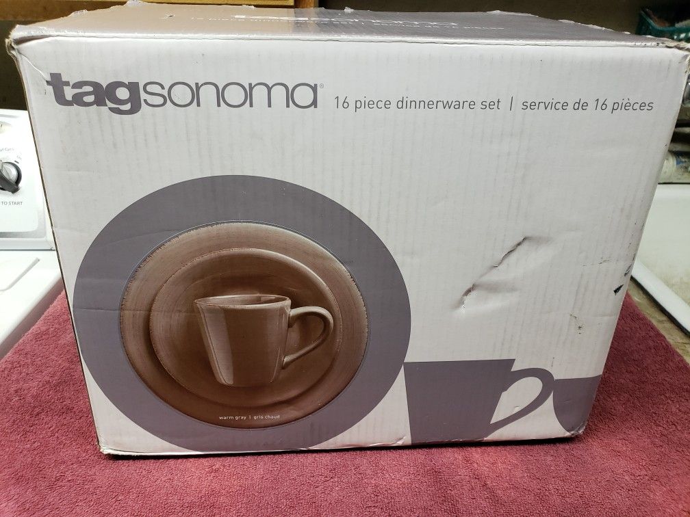 Tag Sonoma 16 piece dinnerware set