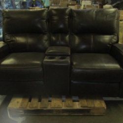 Brand New Electric Recliner from costco - FREE DELIVERY 🚚🛋