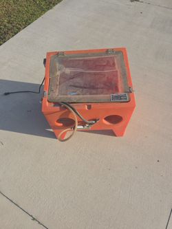 Sand Blast Box -FOR PARTS OR REBUILD. 