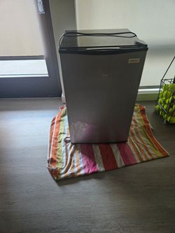 Small Refrigerator