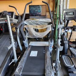 2025 Model Nordictrack X24 incline treadmill  - 40% incline , 12mph max speed  - 2200$ 