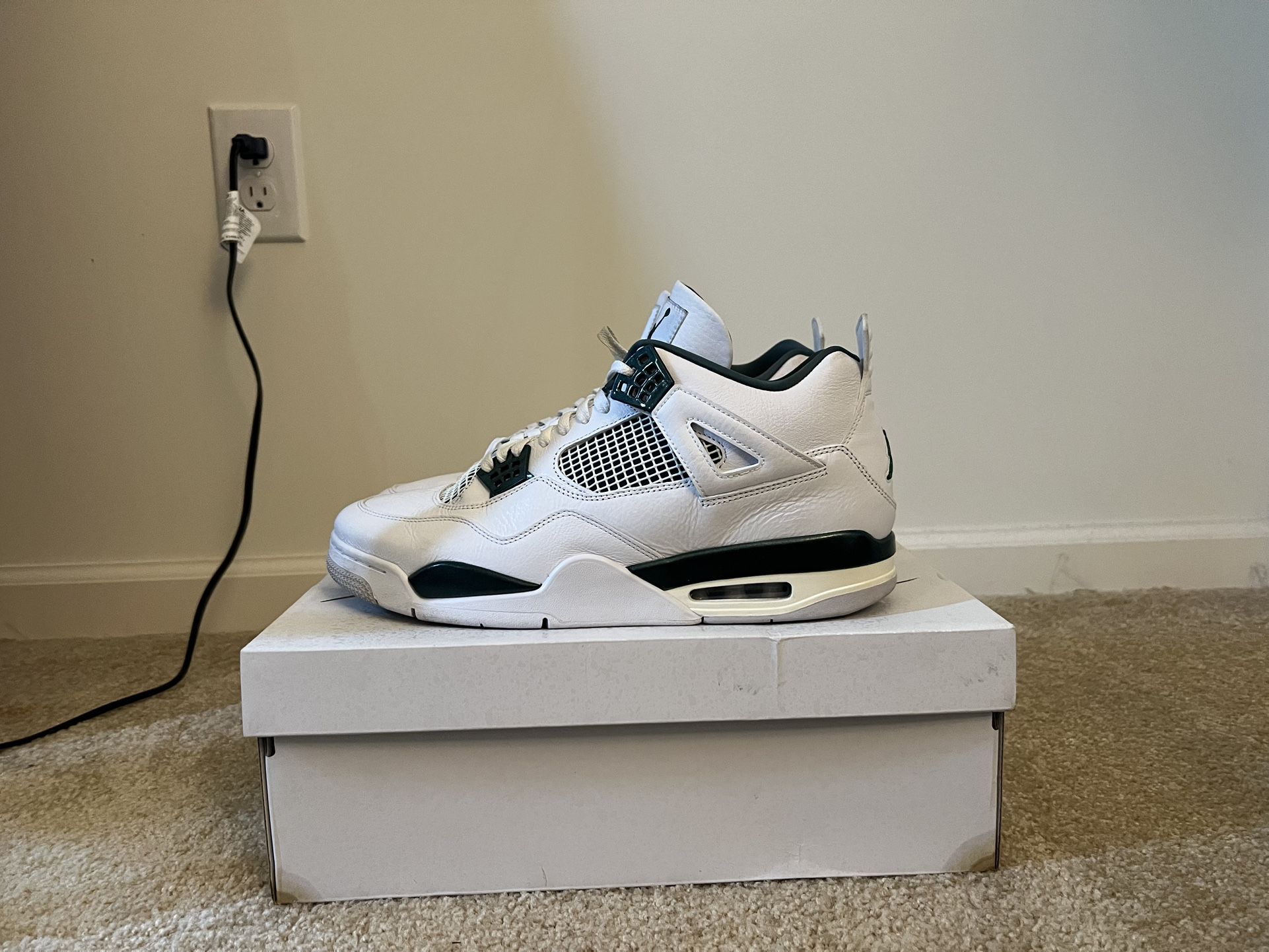 Men’s Jordan 4 Retro 