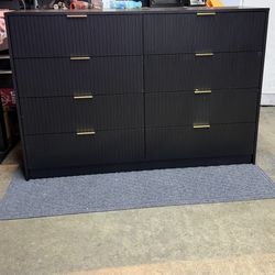 8 Drawer Double Dresser