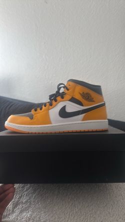 Air Jordan 1s