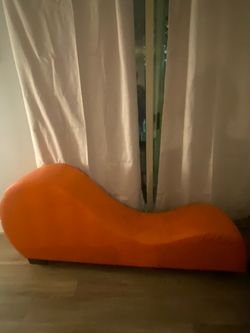 Tantric chair