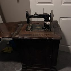 Sewing Machine 