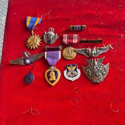 World War 2 Metals Each 40$Purple Heart 80
