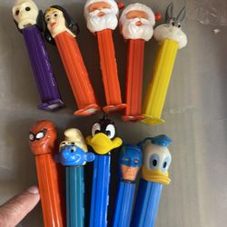 10 Different Characters Of tweets Candies Asking $20. Obo