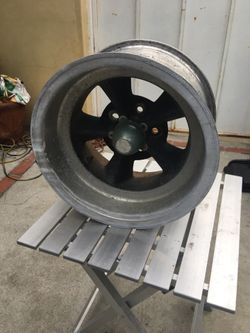 Torque trust American Racing style rim