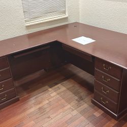 Large L-Shape Corner Desk
