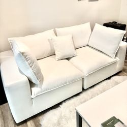 Sofa/ Modular/Sectional 