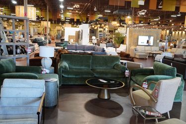 Chenille Sofa — Bauhaus (Emerald)