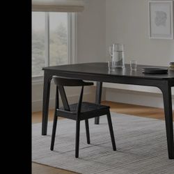 Plumas Dining Table For 6 Black