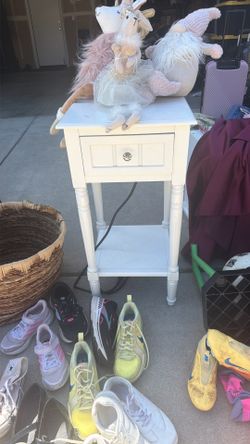 Kids side table