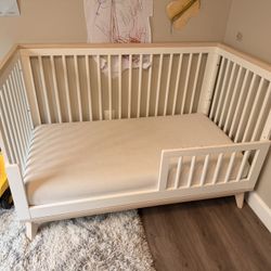 Convertible Crib/Toddler Bed