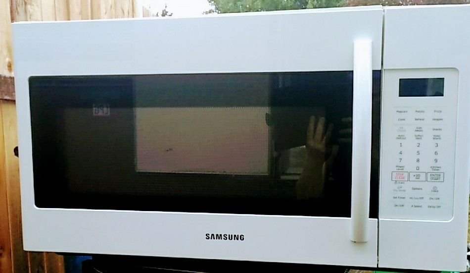 Samsung Over-the-Range Large 1.8 cu ft Microwave