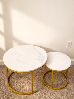 Coffee Table White set of 2 side set golden, Good condition❤️.