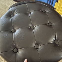 Sofa stool, storage stool, high quality. Very heavy