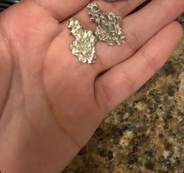 12 KT Gold nugget earrings