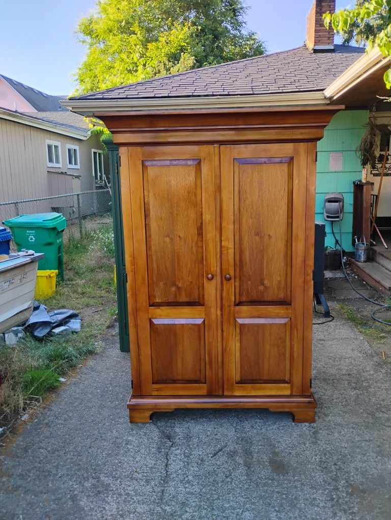 Wood Storage Cabinet/Entertainment Center $200