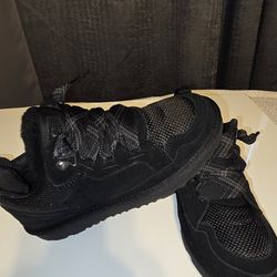UGG Lowmel Black (Women's)