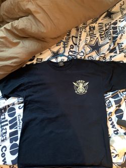 Obey tee