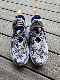 LeBron Soldier 14 Sneakers 