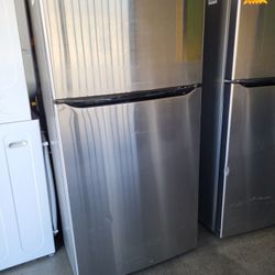 LG Top Freezer Refrigerator 20 Cubic Feet