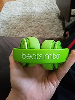 Beats mixr