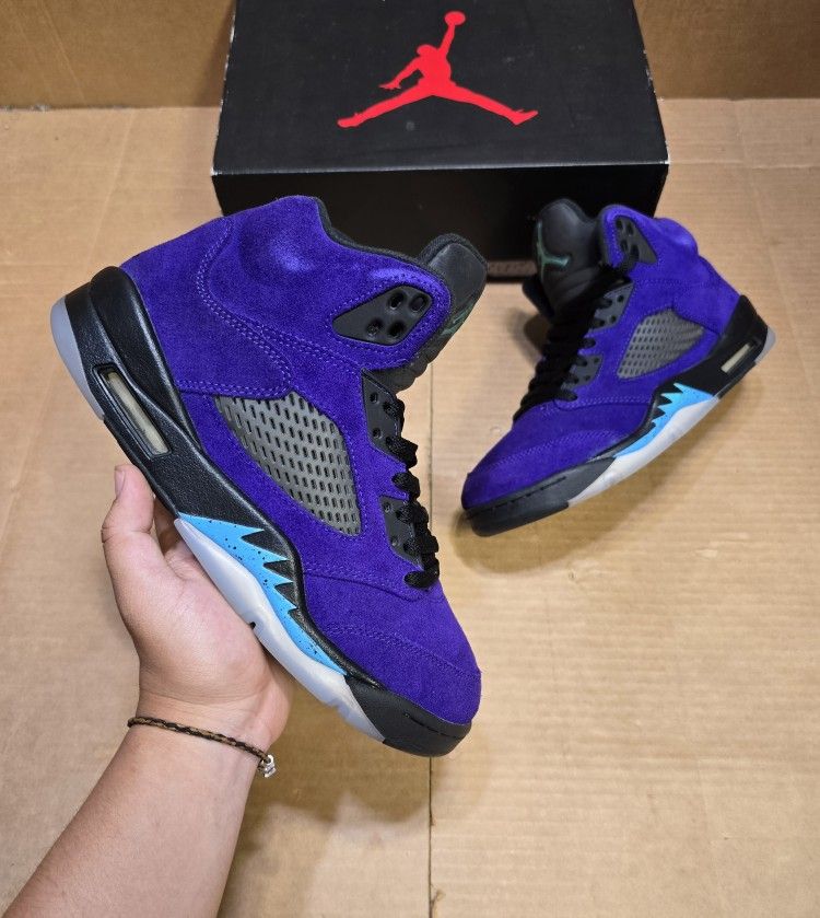Size 8 - Jordan 5 Retro Alternate Grape 2020
