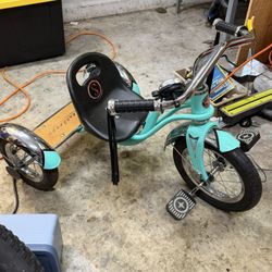 Kids schwinn Trike
