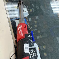 Milwaukee 1/4” Extended Rachet