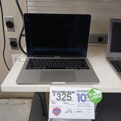 Laptop  Apple