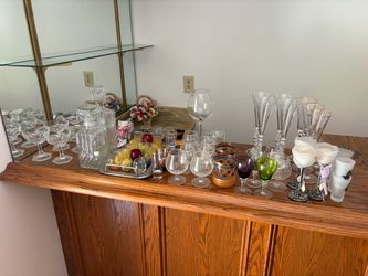Lot of bar glassware