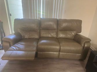 Reclining leather Sofa (Manual)