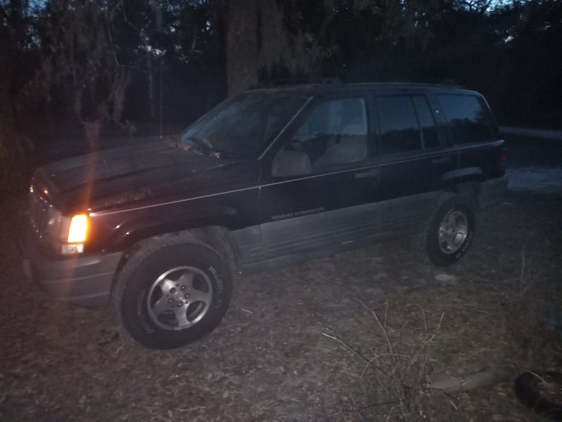 1997 Jeep Runs And Drives Needs Work