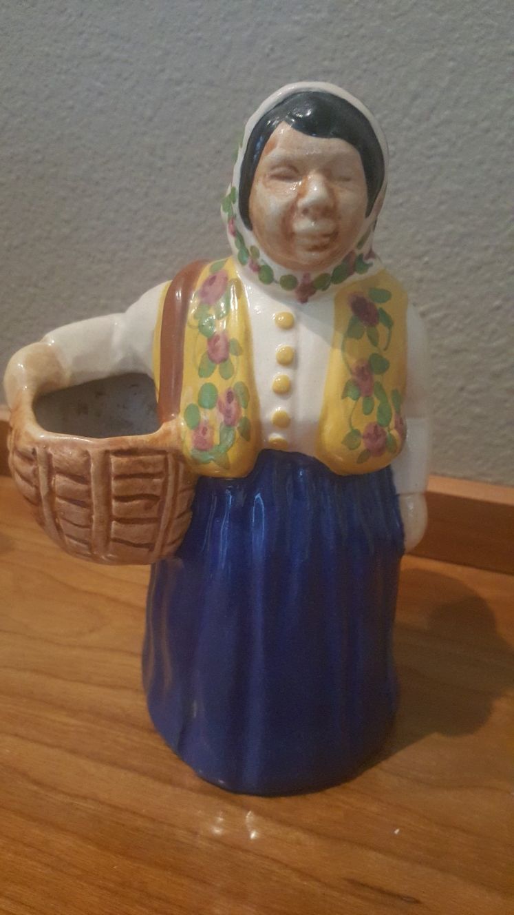 Antique Brayton Laguna figurine 1938
