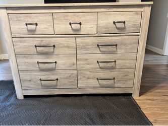 Bellaby Dresser