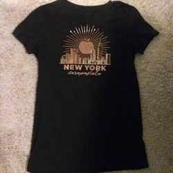 Assorted Aeropostale Women's T-shirts And Jacket