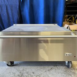 GE Monogram 30” Warming Drawer LIKE NEW!
