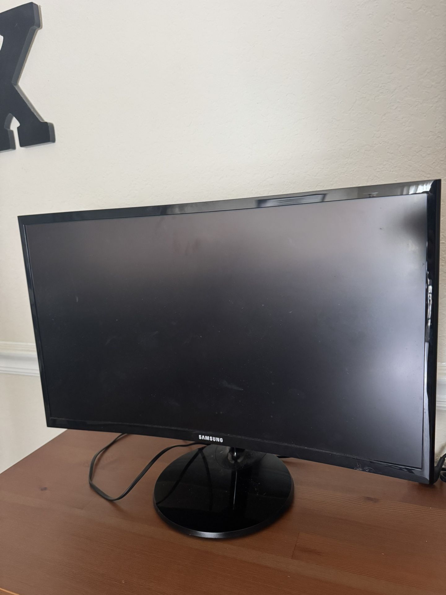 SAMSUNG 24 Inch Curved Computer Monitor