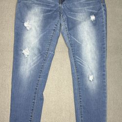 V.I.P Woman’s Size 9/10 Blue Jeans