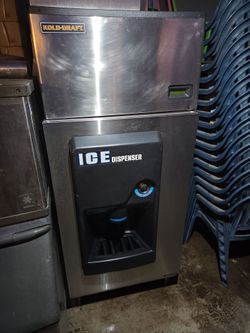 Ice Machine and Dispenser