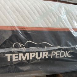 New King Size Tempurpedic Mattress
