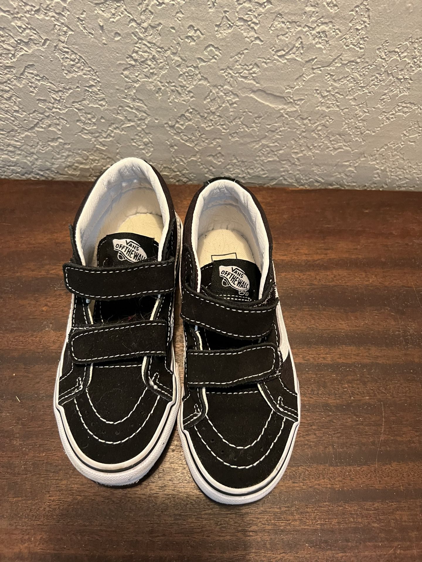 Vans Off The Wall Kids Size 12