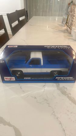 Maisto Special Edition 1/18 Scale Die-Cast Truck