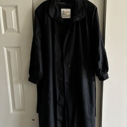 London Fog Woman’s Vintage Trench Coat/ Rain Coat, black, size 8, overall length 48”, belted, zippered lining, 4 button, very good condition