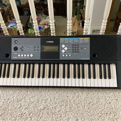 Yamaha Keyboard PSR E233 for Sale in Orangevale, CA - OfferUp